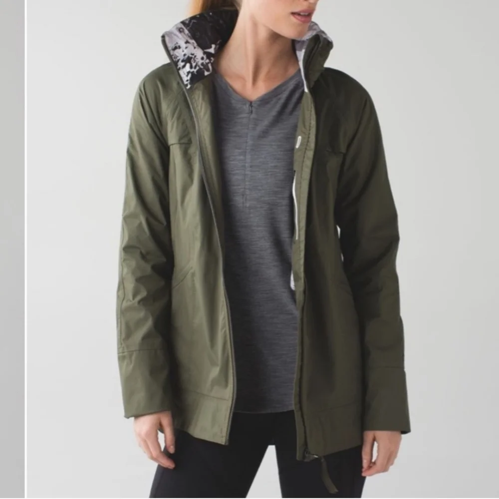 Lululemon Fo Drizzle Jacket 4 Olive Fatigue Green Rain Coat Hooded